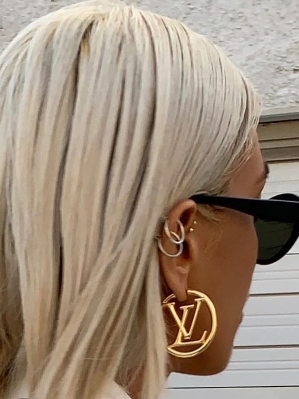 Louis Vuitton Gold-tone Louise Logo Hoop Earrings - Picture 6 of 6